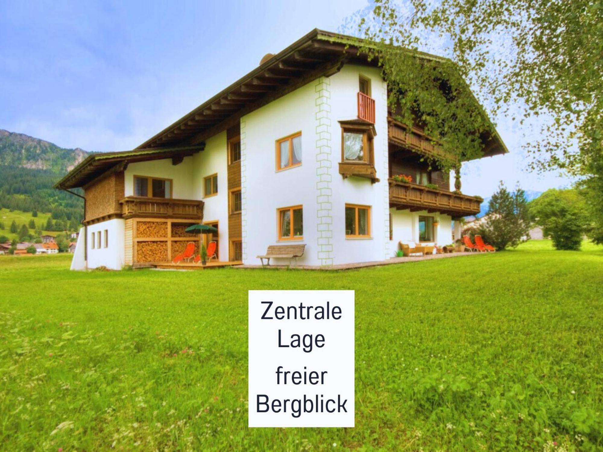 Apartments Tannheim - Bei Birgit Mariacher - Inklusive Sommerbergbahnen - Infrarotsauna & Broetchenservice - Zentral Mit Bergblick Exterior photo
